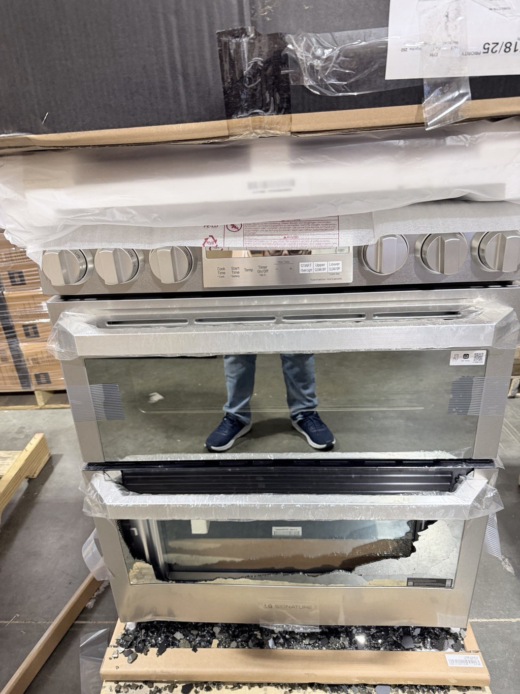 LG - SIGNATURE 7.3 Cu. Ft. Smart Slide-In Double Oven Dual Fuel Damaged Glass