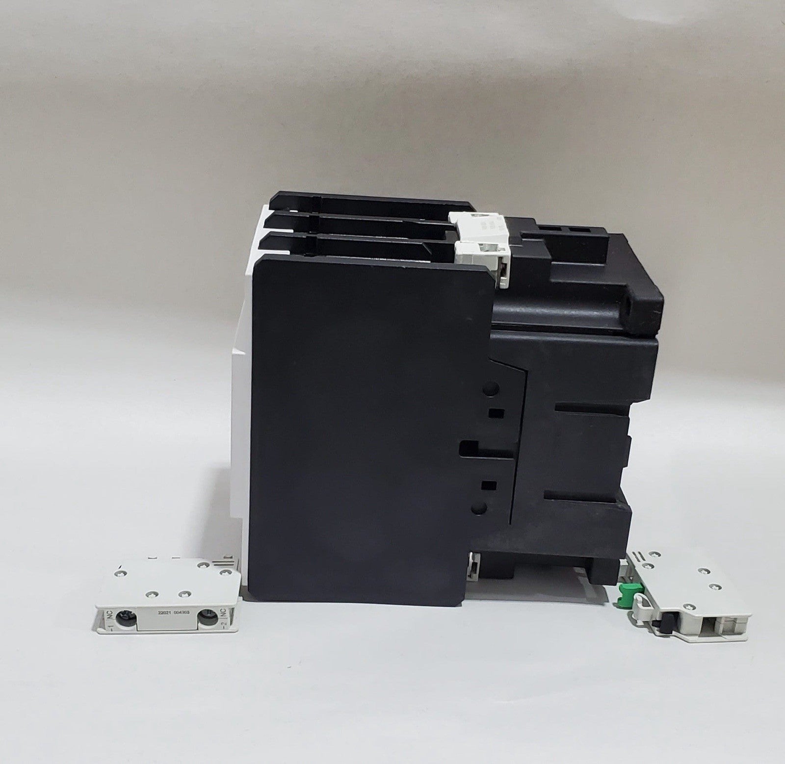 weg CCWM112-22-30E10 WEGMOTOR CONTACTOR CWM112-22-30E10