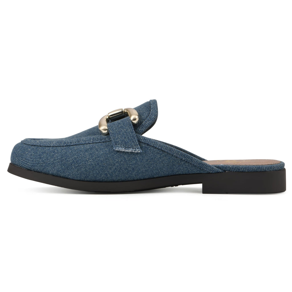 WHITE MOUNTAIN Women's Castor Moc Toe Mule, Vintage.Blue/Fabric, 7.5 M