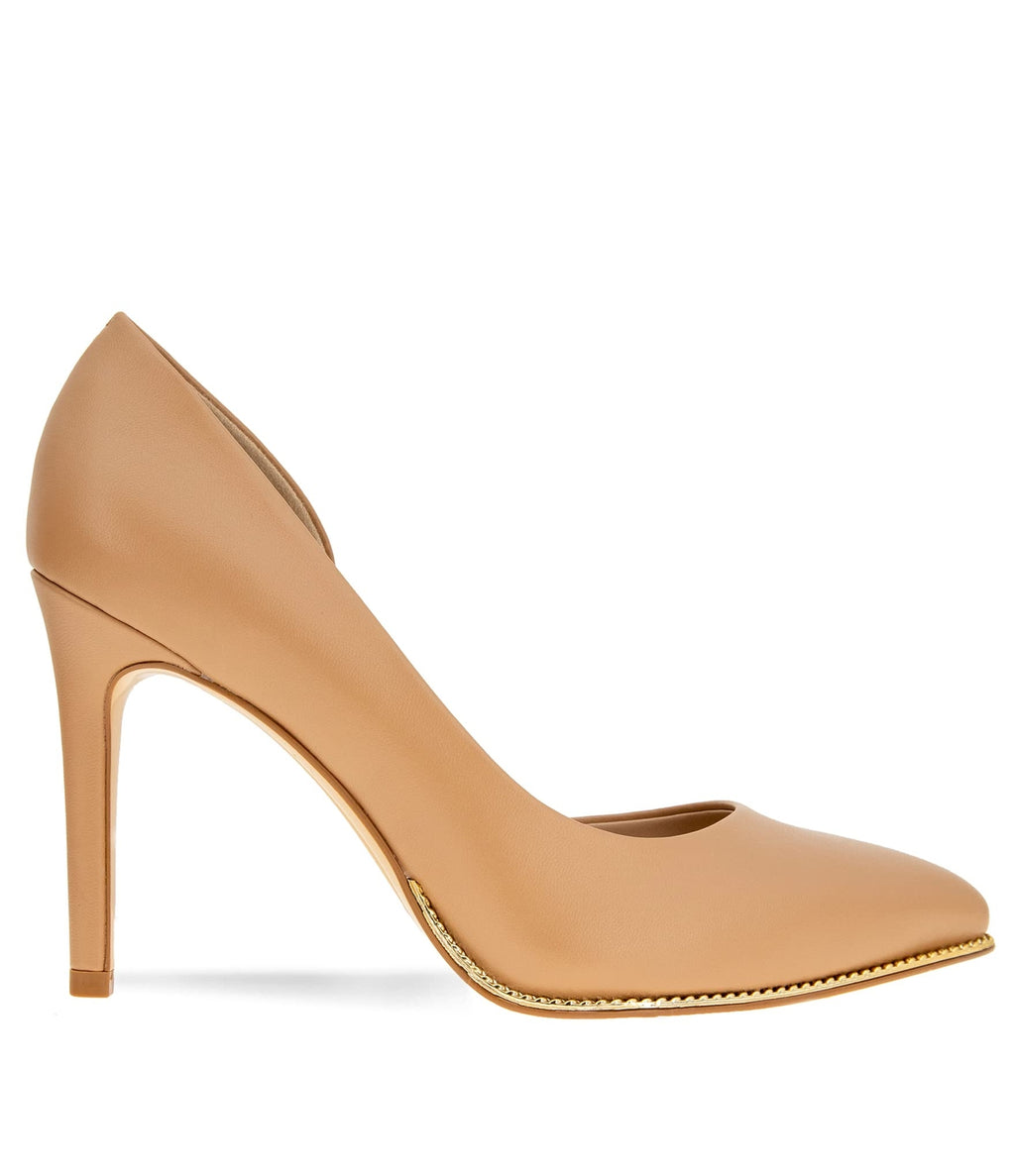 BCBGeneration Women's harnoy Pump, TAN, 11