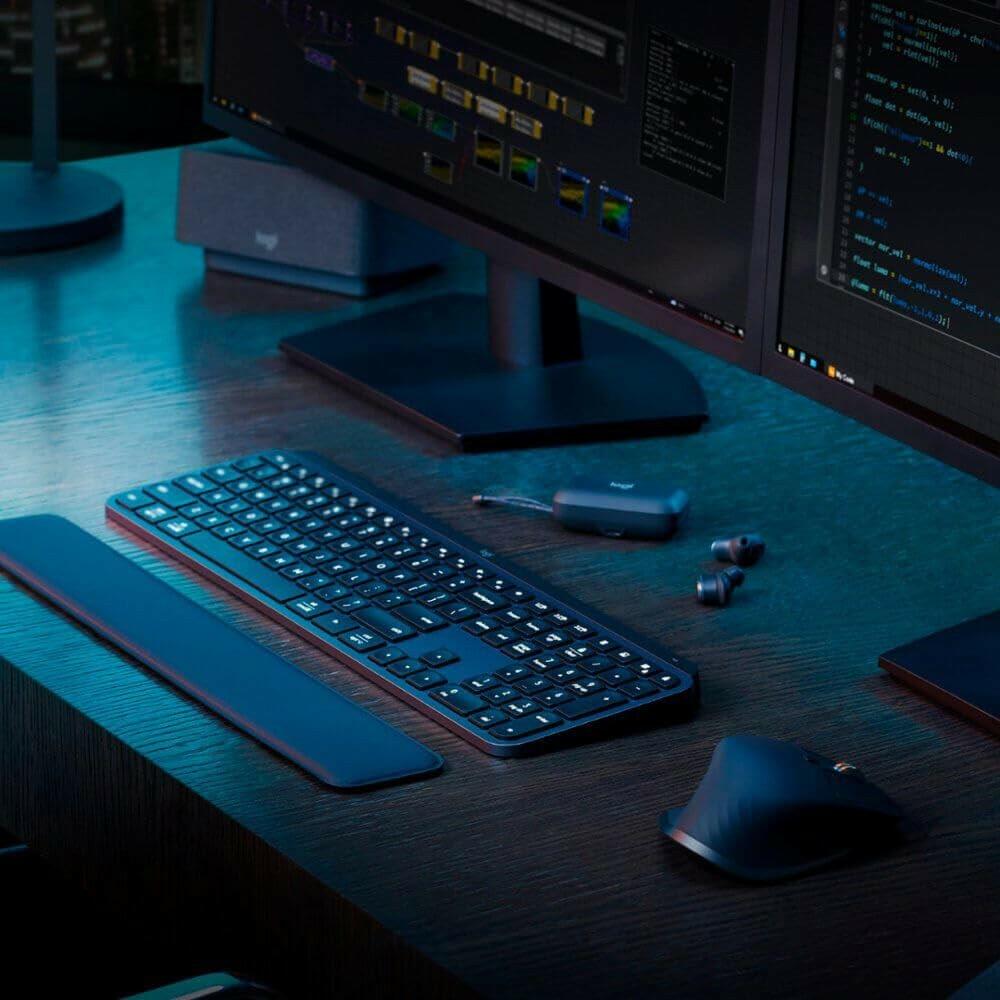 Logitech Keyboard