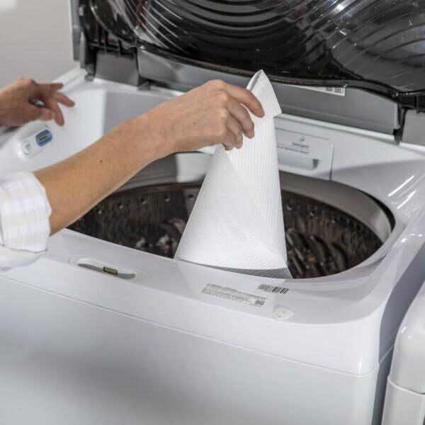 Duck Brand 854357 Smooth Top EasyLiner Non-Adhesive Shelf and Drawer Liner