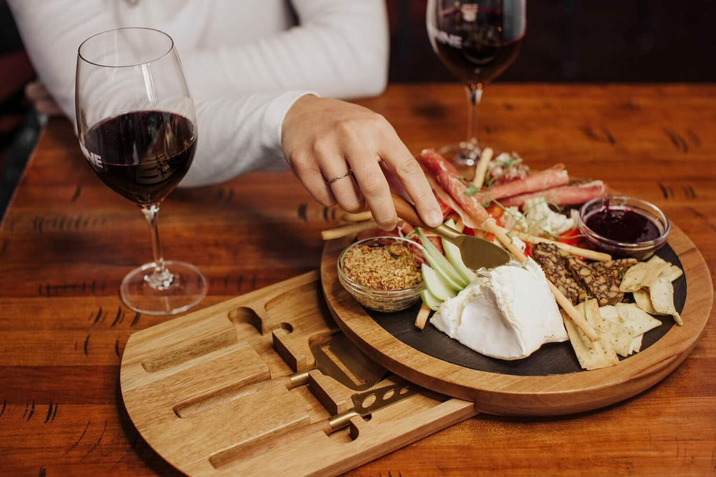 PICNIC TIME Insignia Knife Set, Charcuterie, Serving Platter, Cheese Board, 12.5