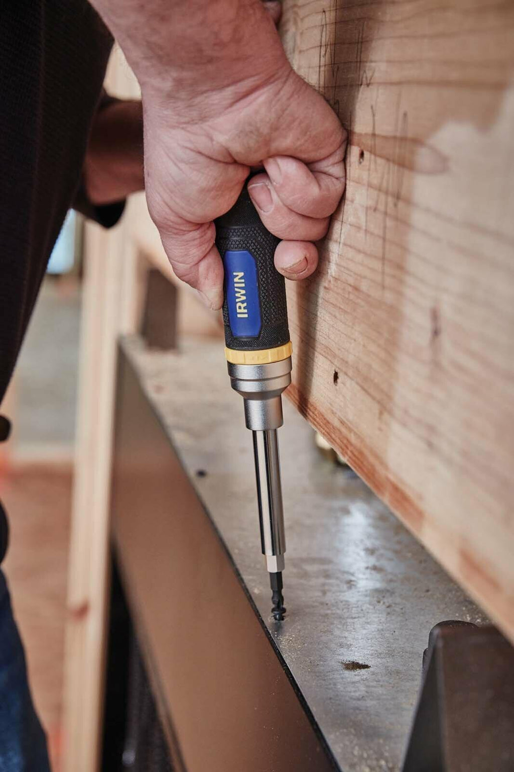 IRWIN 8-in-1 Ratcheting Screwdriver 1948774 Multi-Bit Tool